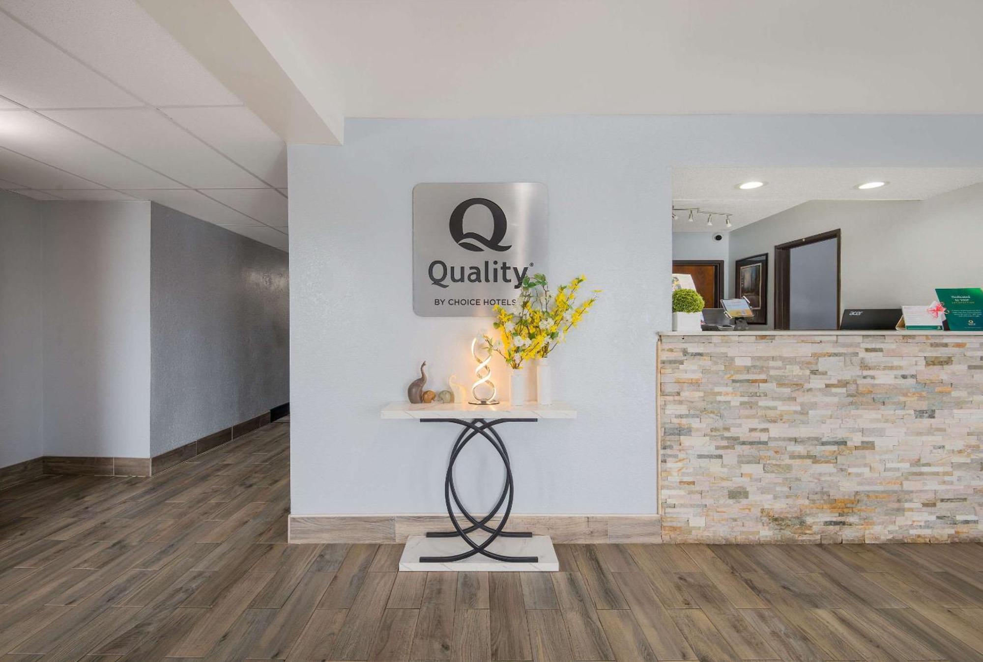Oneida Quality Inn מראה חיצוני תמונה